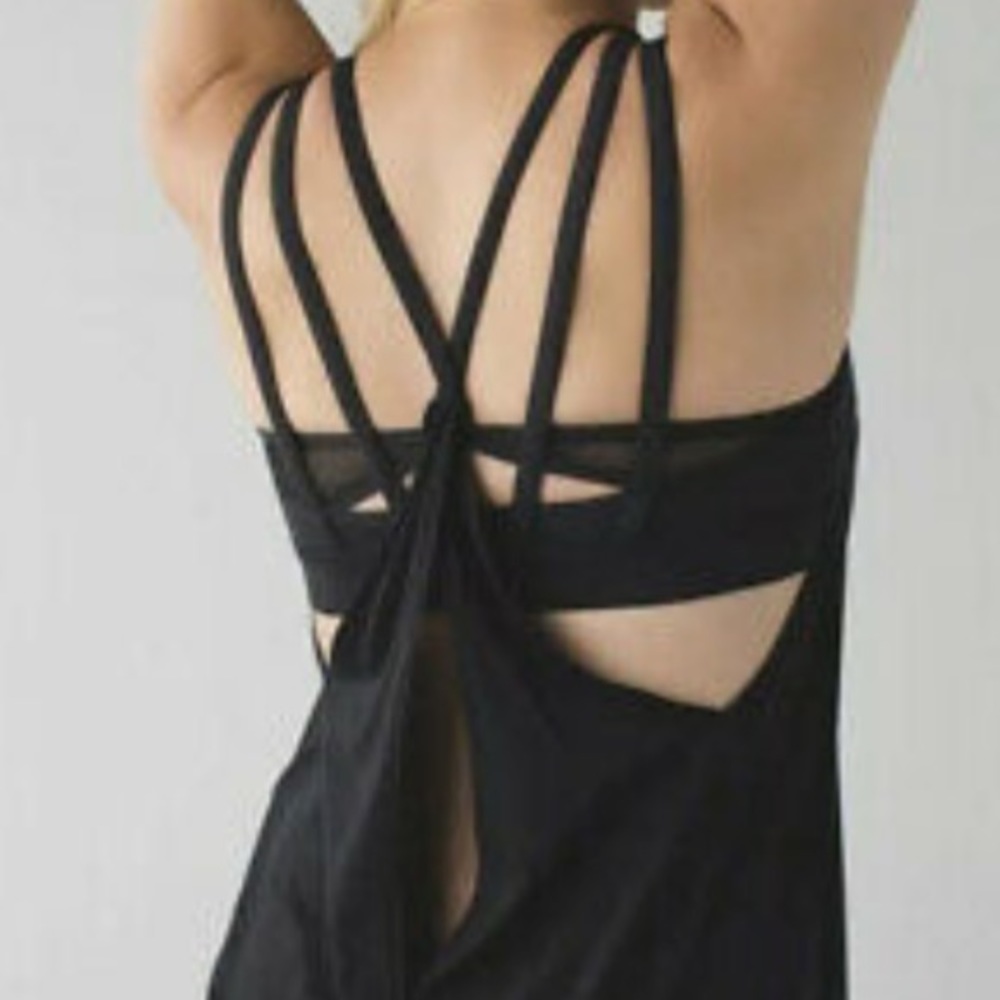 Lululemon black criss-cross racer back tank - size 4